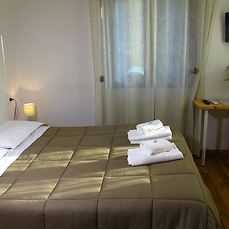 Hotel Al Verde Mandello del Lario Esterno foto