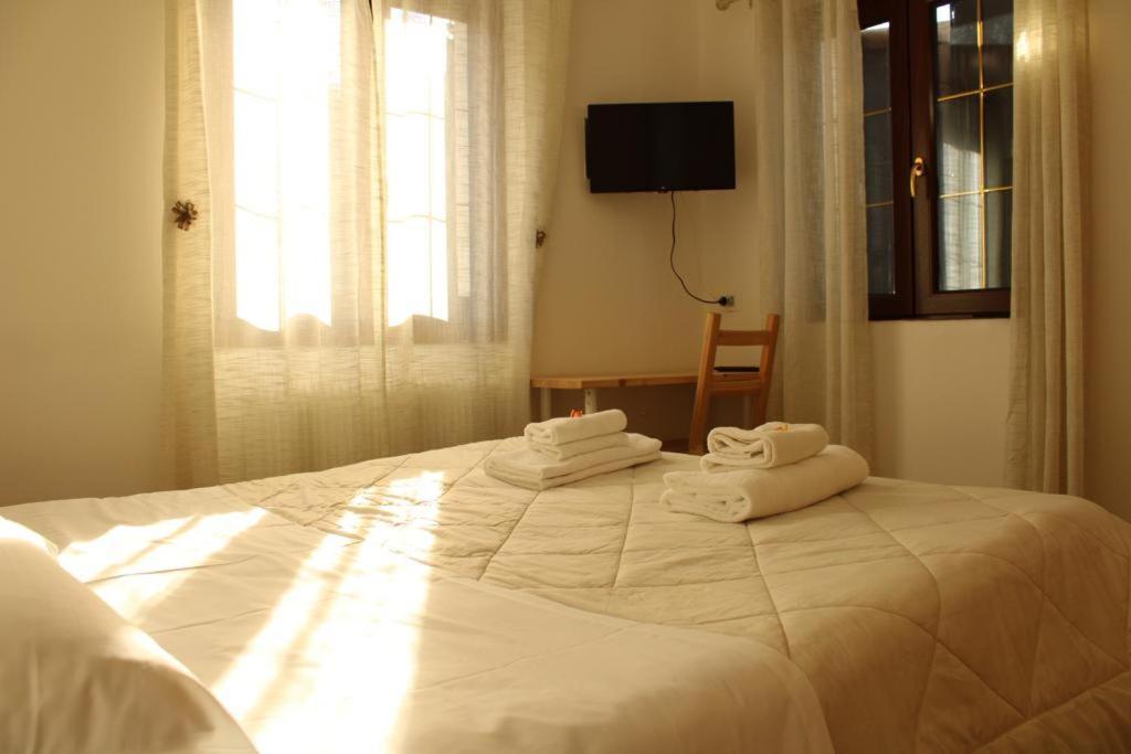 Hotel Al Verde Mandello del Lario Esterno foto