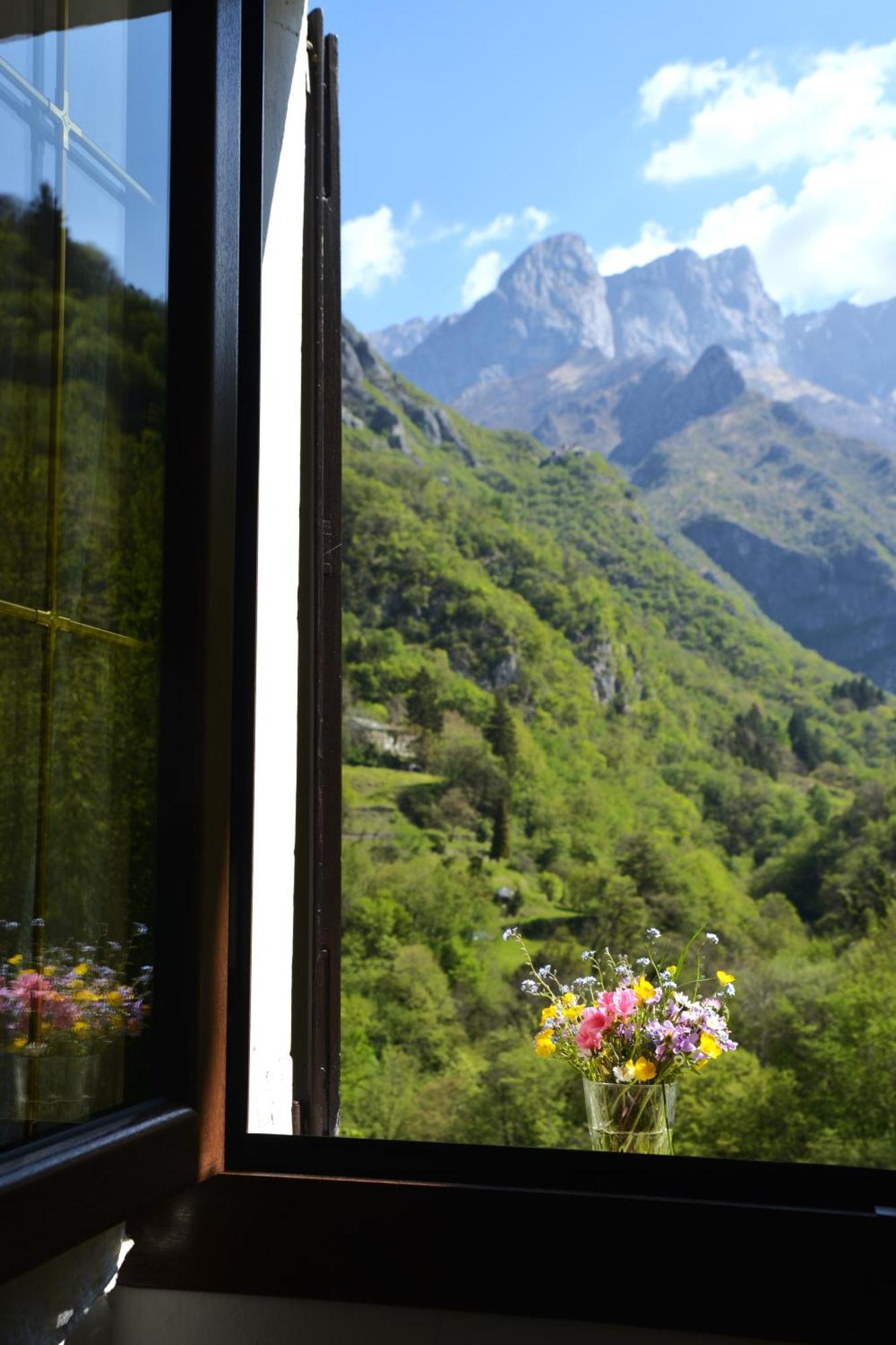 Hotel Al Verde Mandello del Lario Esterno foto